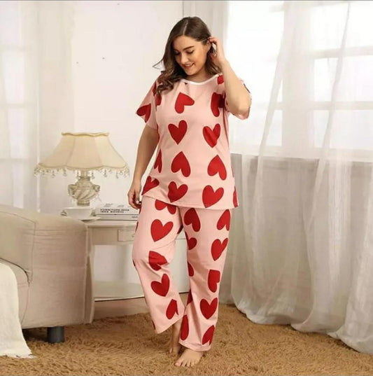 Women's Plus Size All-Over Heart Print Pajama Set