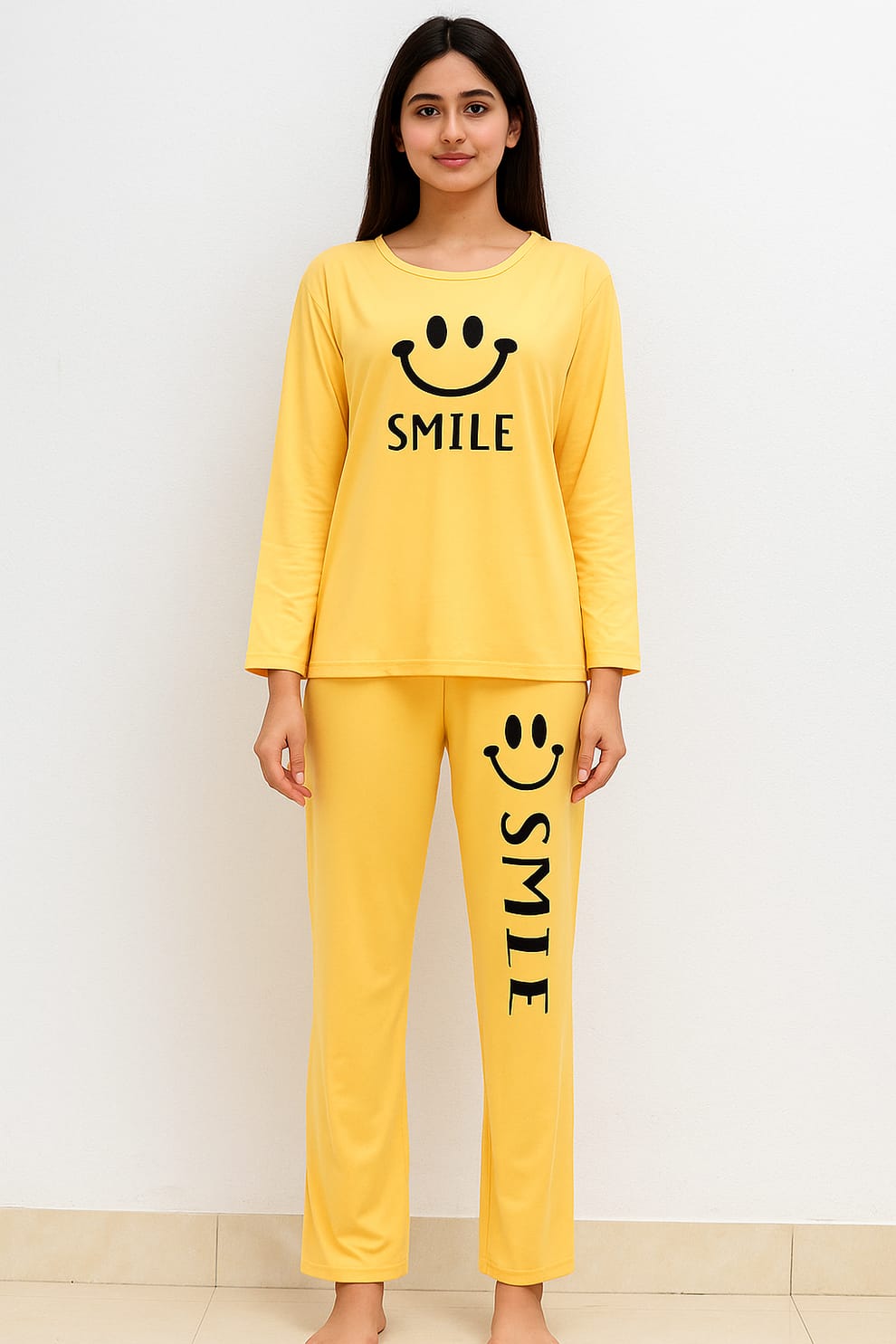 Women's Cheerful "Smile" Graphic Long-Sleeve Pajama Set