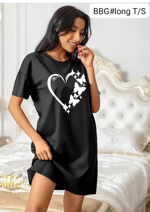 Nature-Inspired Daisy & Butterflies Long T-Shirt / Night Shirt