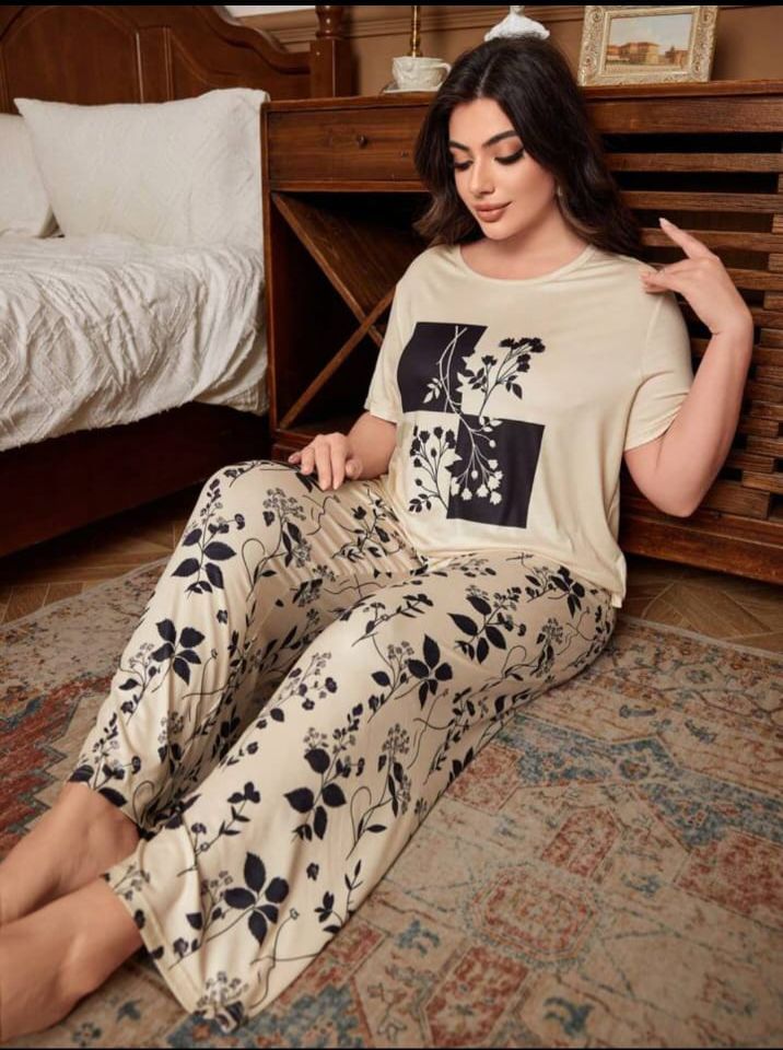 Women's Plus Size Elegant Botanical Silhouette Pajama Set
