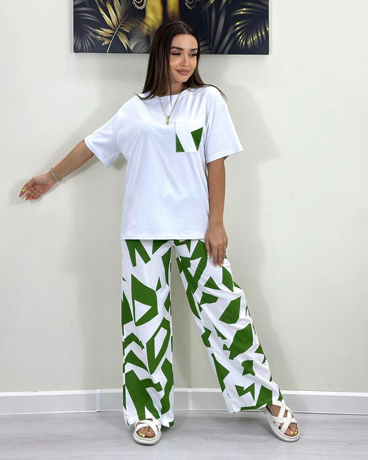 Women's Stylish Geometric Print T-Shirt & Wide-Leg Pants Lounge Set.