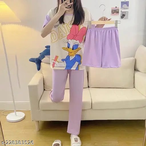 Women's 3-Piece Daisy Duck Pajama Set - T-Shirt, Trousers & Shorts - Lavender