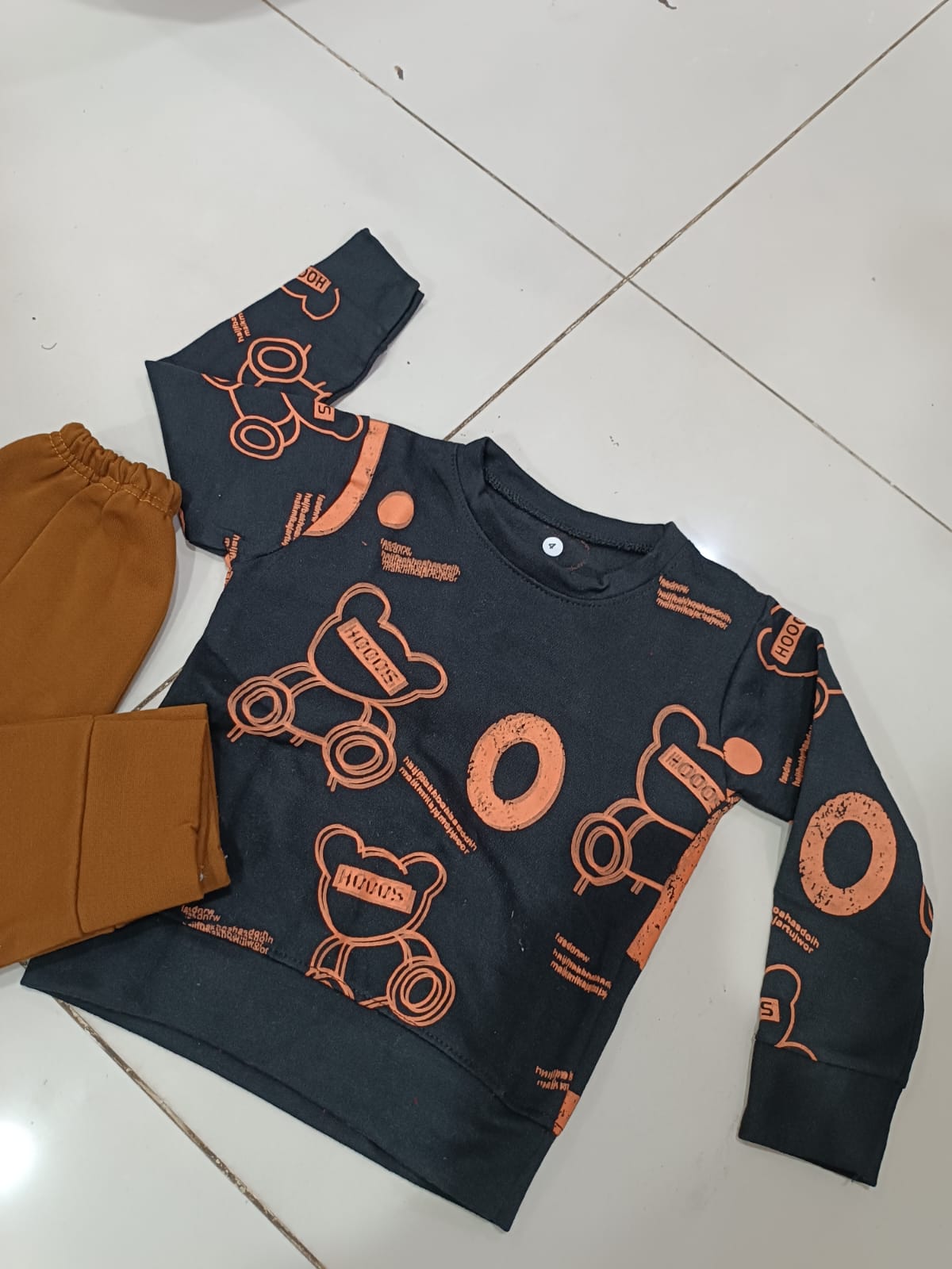 New Arrival Kids Tracksuit