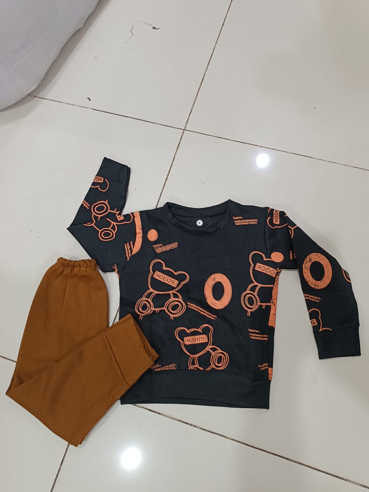 New Arrival Kids Tracksuit